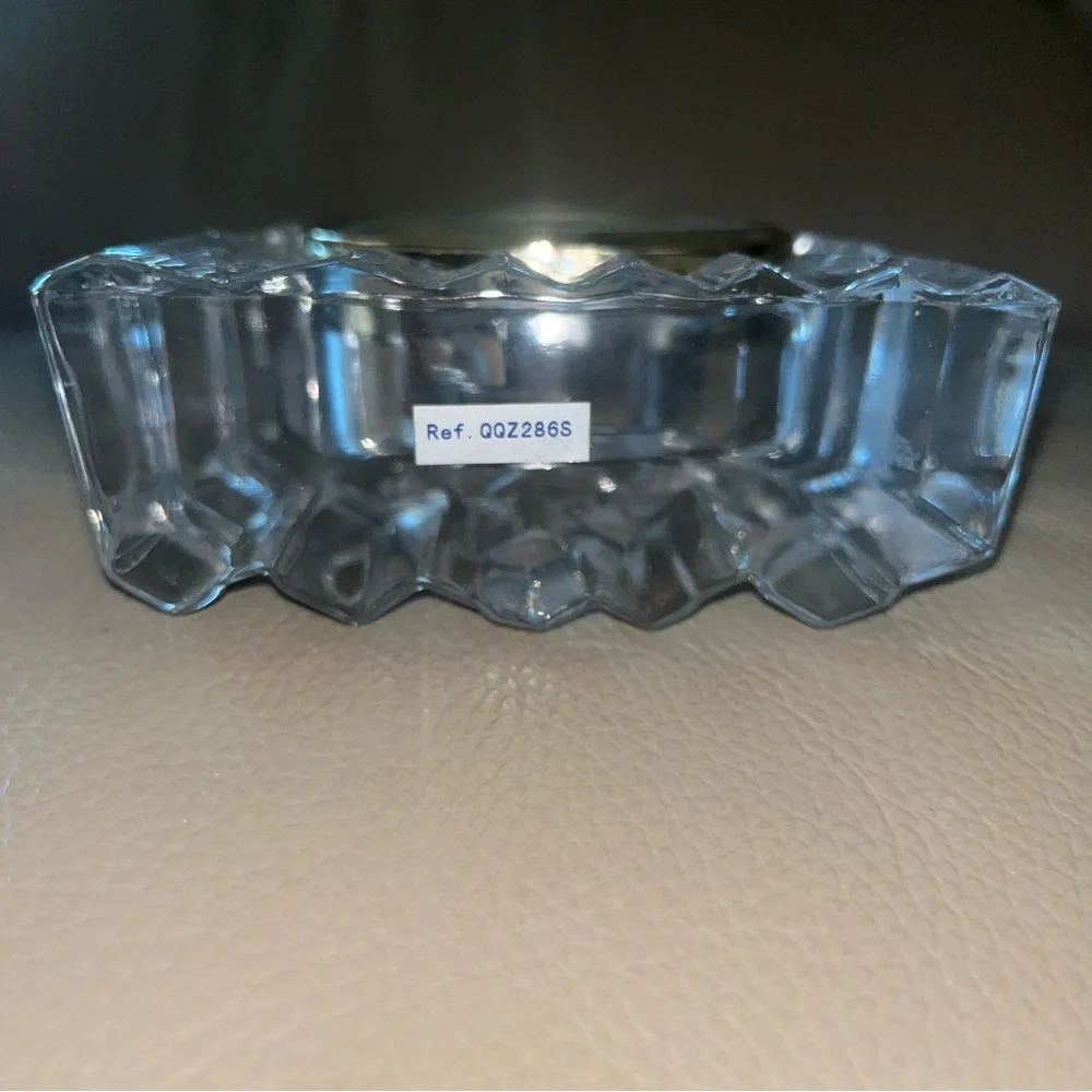 SEIKO CLOCK QUARTZ LEAD CRYSTAL JAPAN 5.75” clear cut desktop Battery Operated